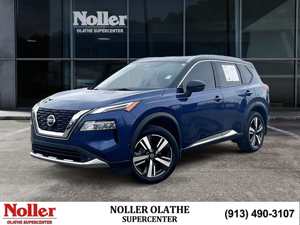 Caspian Blue Metallic/Super Black 2021 Nissan Rogue Platinum AWD SUV / Crossover All-Wheel Drive Continuously Variable Transmission