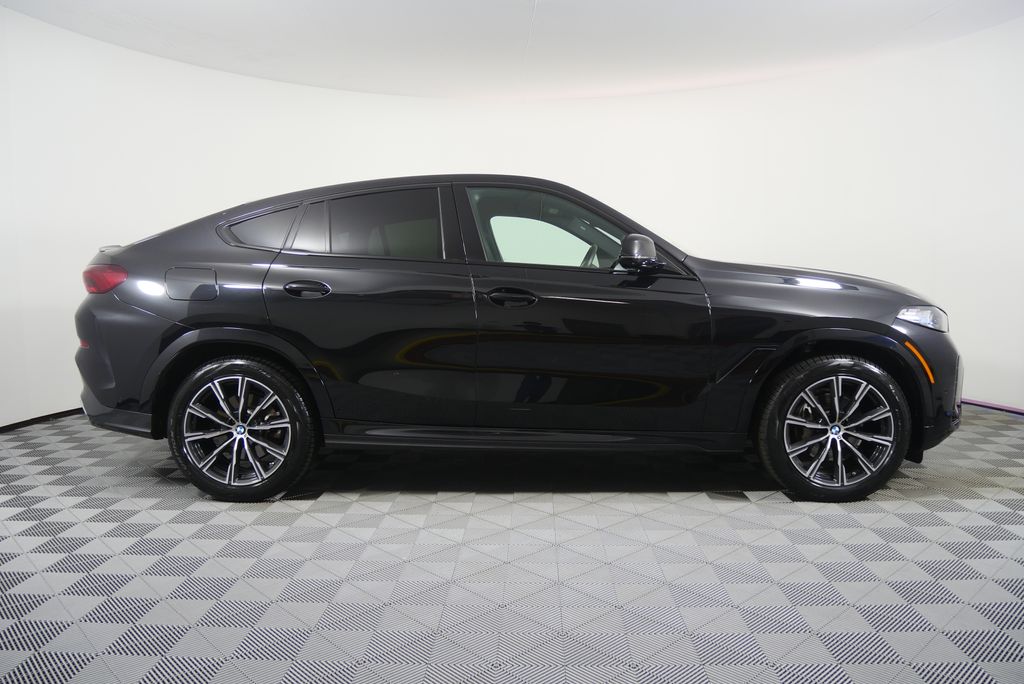 Thumbnail: 2025 BMW X6 - 2