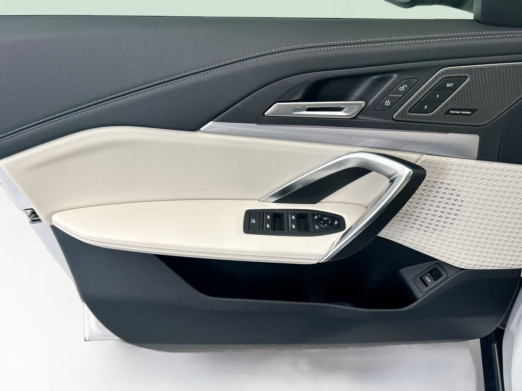 Thumbnail: 2026 BMW X1 - 22