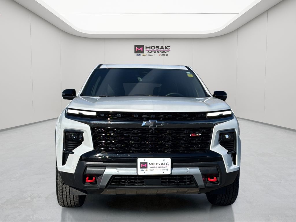 Used 2025 Chevrolet Traverse Z71 with VIN 1GNEVJRS2SJ175808 for sale in Zumbrota, Minnesota