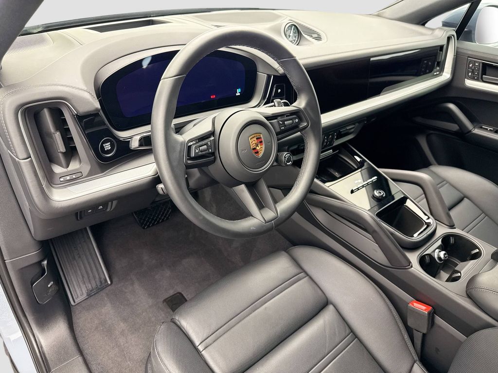 Thumbnail: 2025 Porsche  - 9