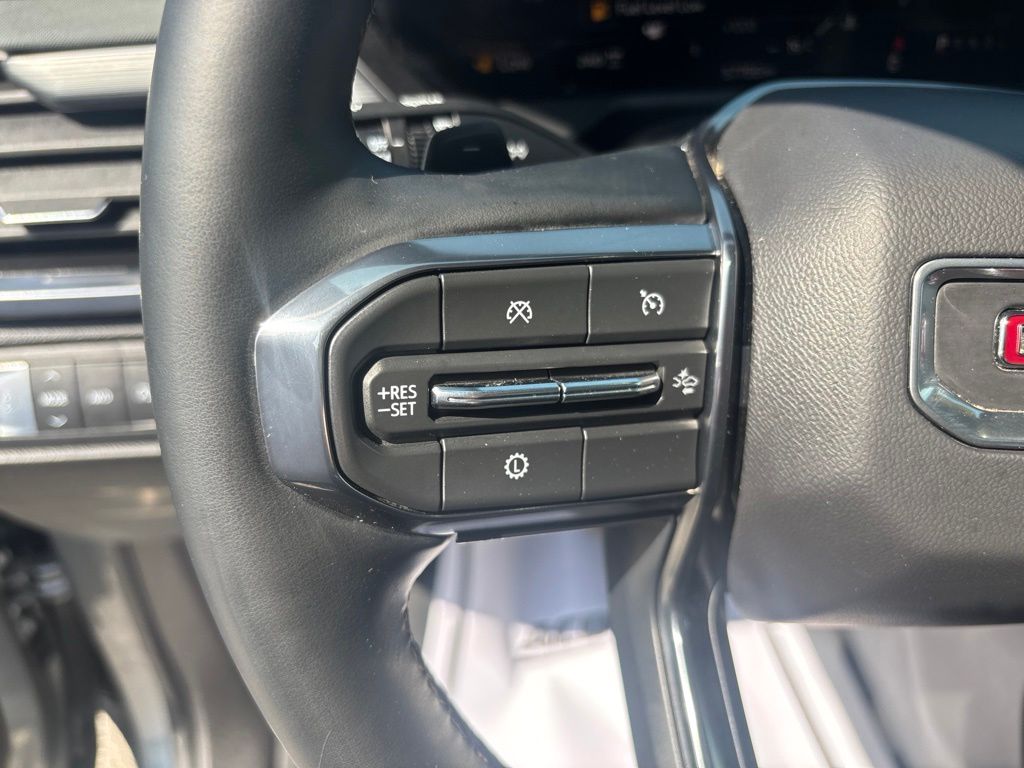 Used 2024 GMC Acadia SUV