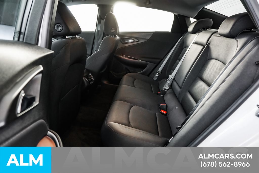 Used 2024 White Chevrolet LT image 17