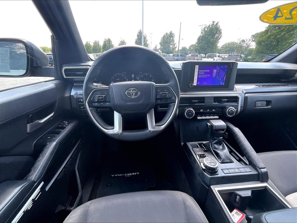 2024 Toyota Tacoma — photo 17