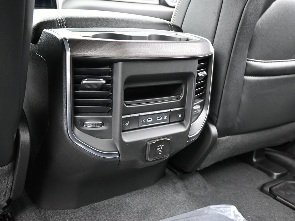 New 2026 Diamond Black Crystal Pearlcoat Ram Laramie image 35