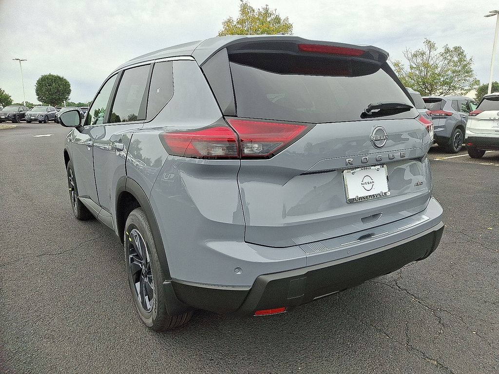 Thumbnail: 2026 Nissan Rogue - 3