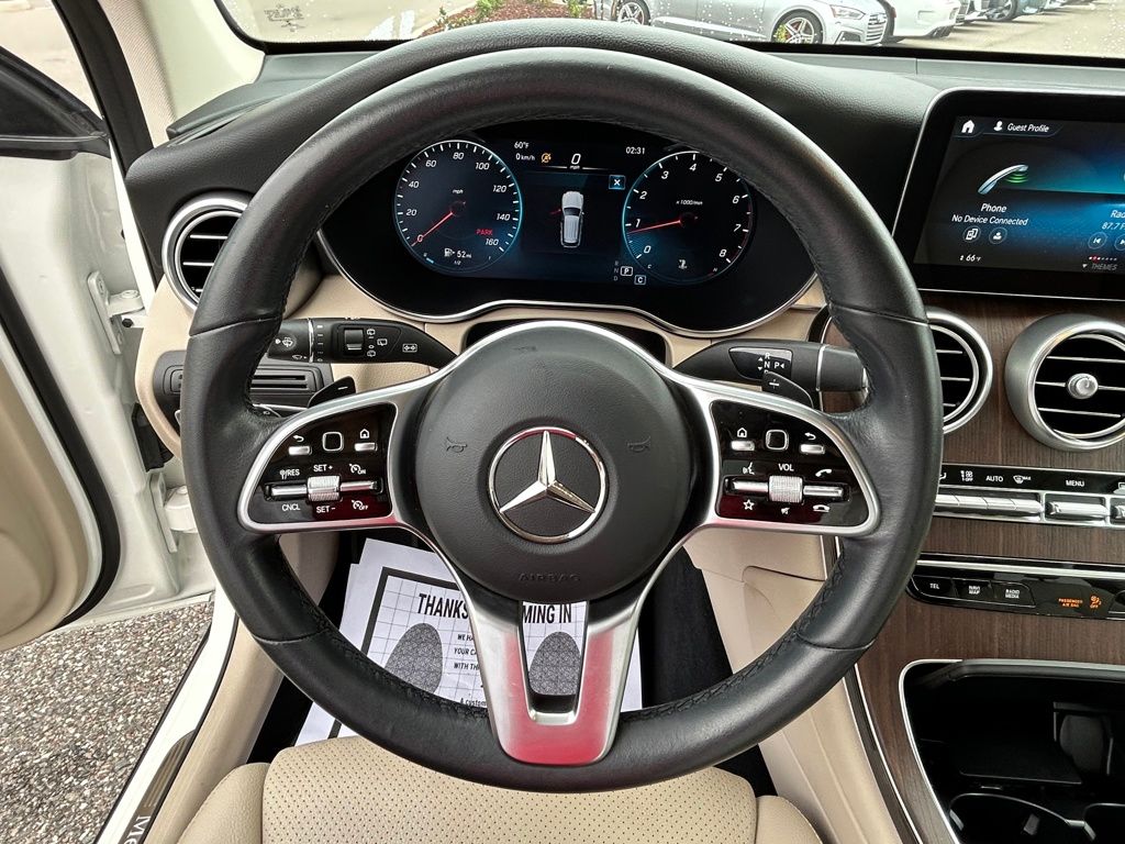 Used 2022  Mercedes-Benz GLC 300 image 19