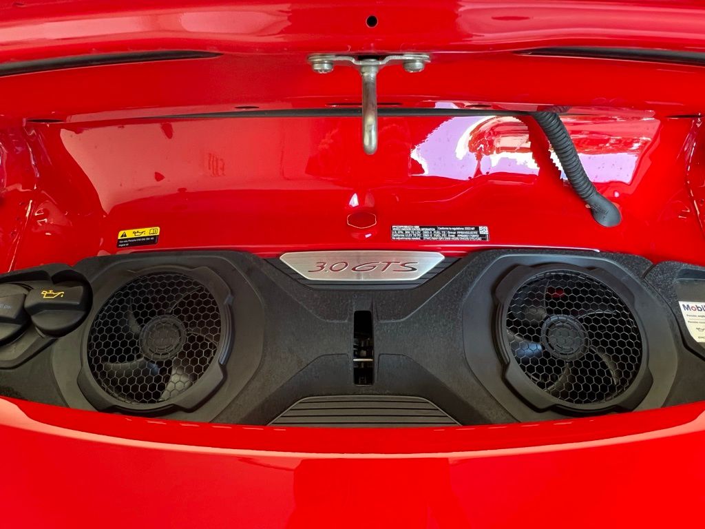 Thumbnail: 2023 Porsche 911 - 20