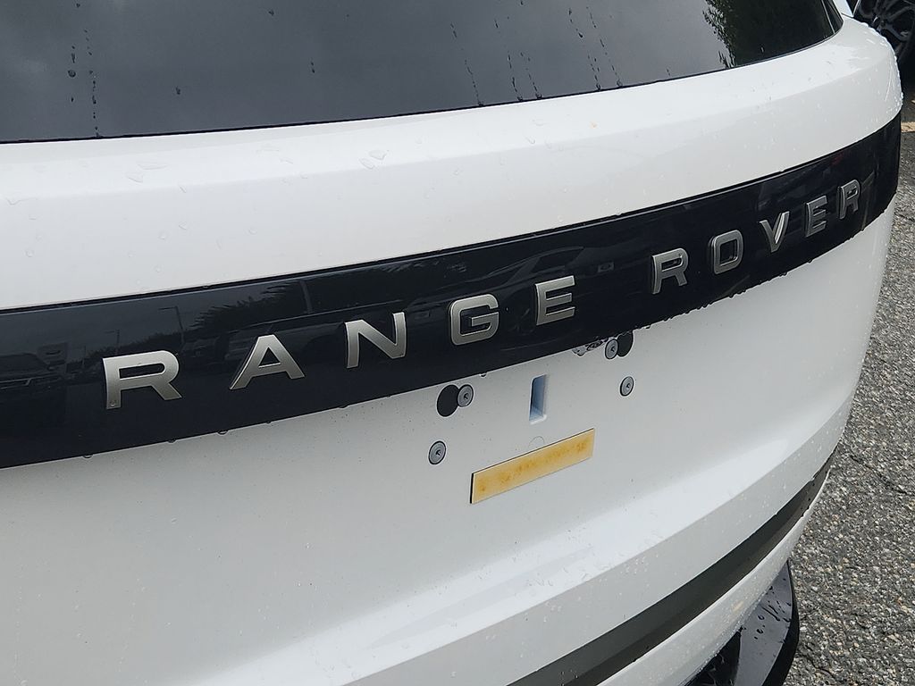 Thumbnail: 2025 Land Rover Range Rover - 11