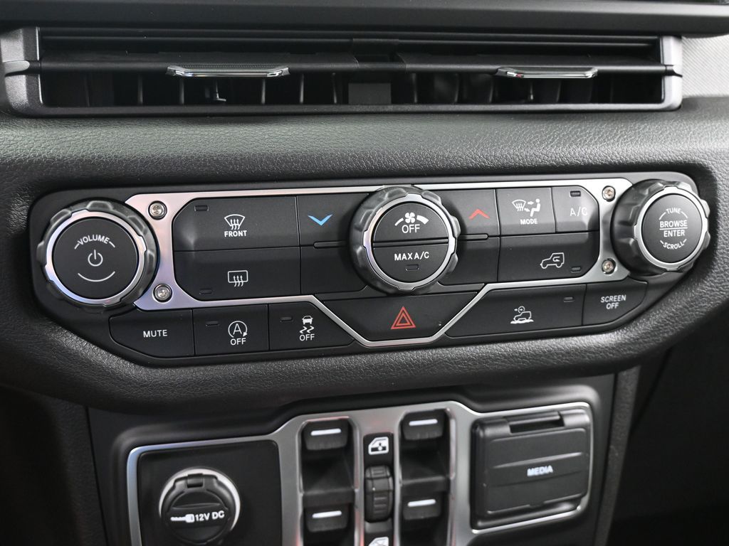 New 2026 Mojito Clearcoat Jeep Sport image 19