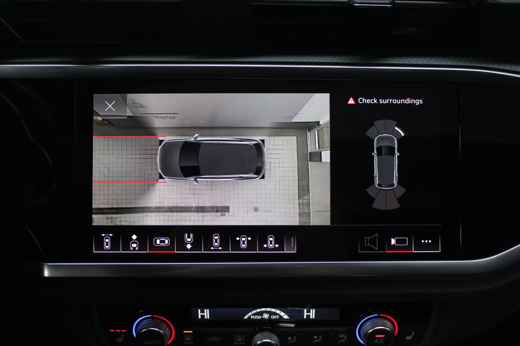 Thumbnail: 2023 Audi Q3 - 22