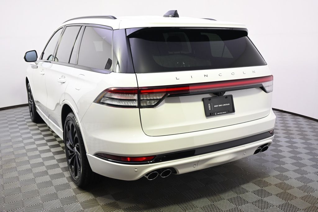 New 2026 White Lincoln Reserve image 4