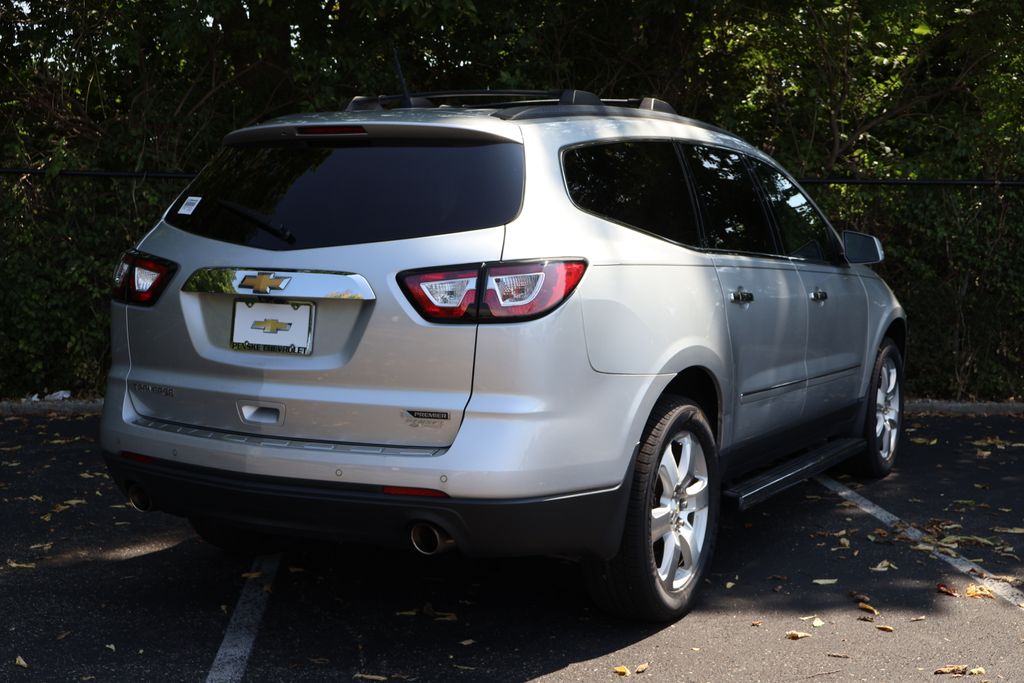 Thumbnail: 2017 Chevrolet Traverse - 8