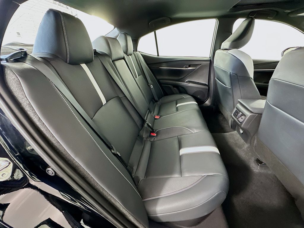 Thumbnail: 2025 Toyota Camry - 27