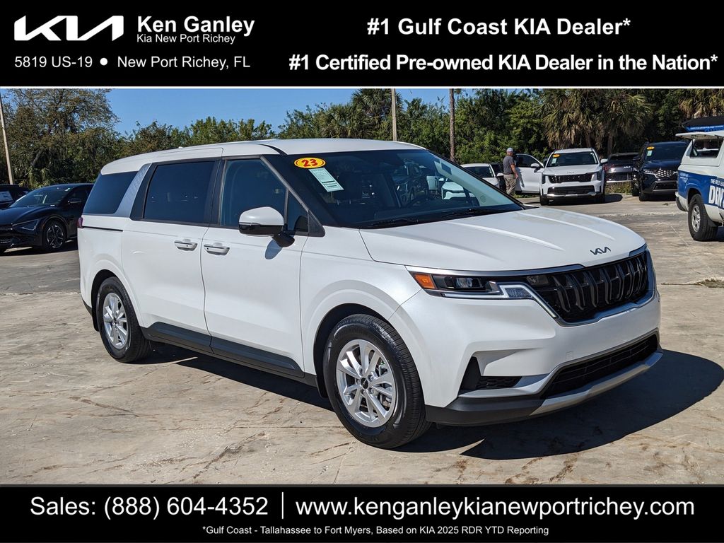 2023 Kia Carnival LX FWD