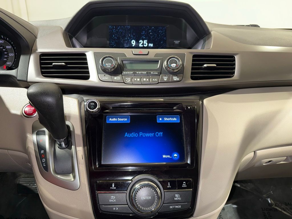 Thumbnail: 2015 Honda Odyssey - 27