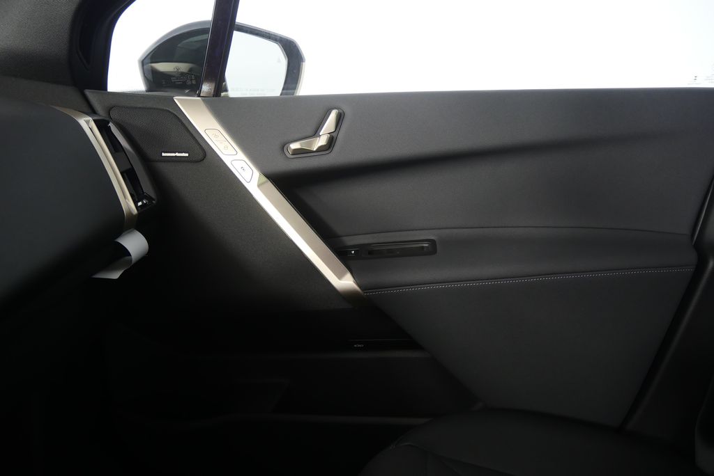 Thumbnail: 2026 BMW iX - 22