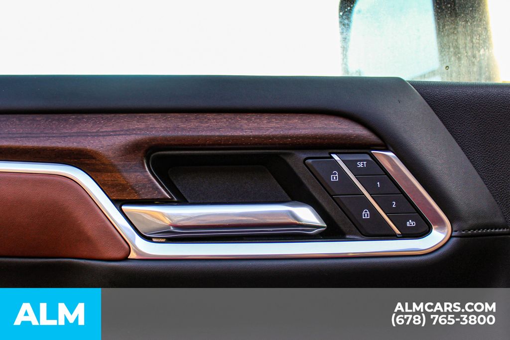 Used 2025 Blue GMC Denali Ultimate image 40
