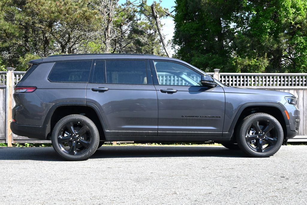 Thumbnail: 2025 Jeep Grand Cherokee L - 6