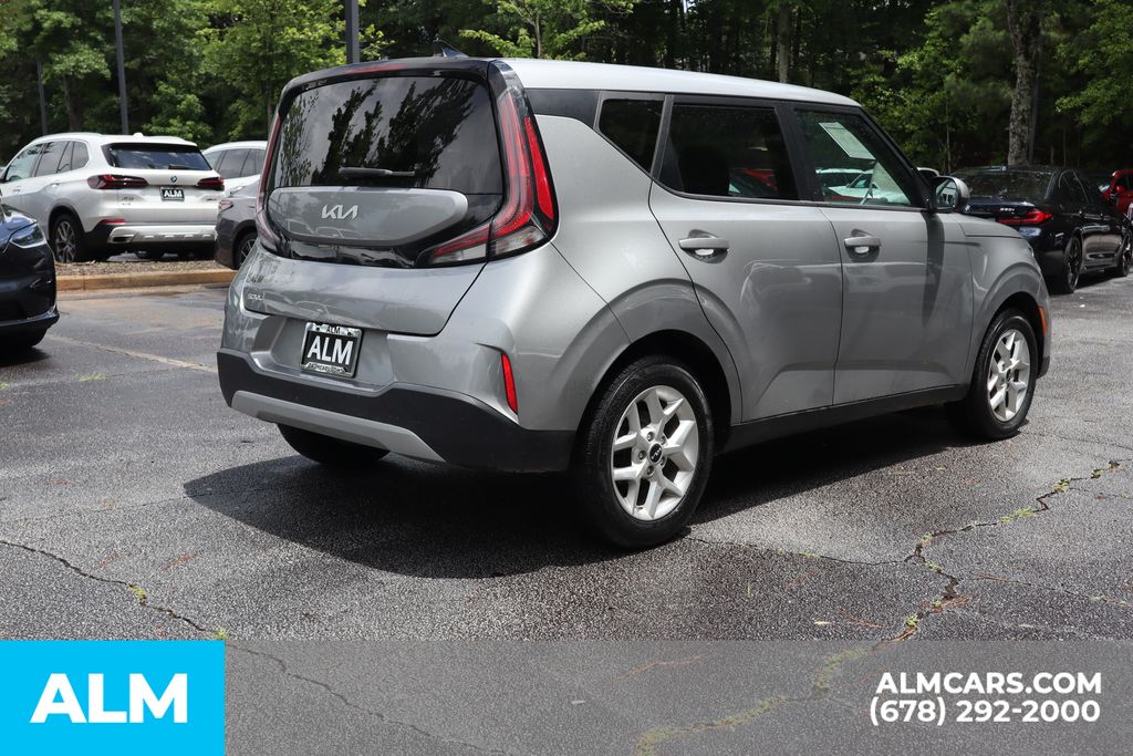 2023 Kia Soul LX photo 4