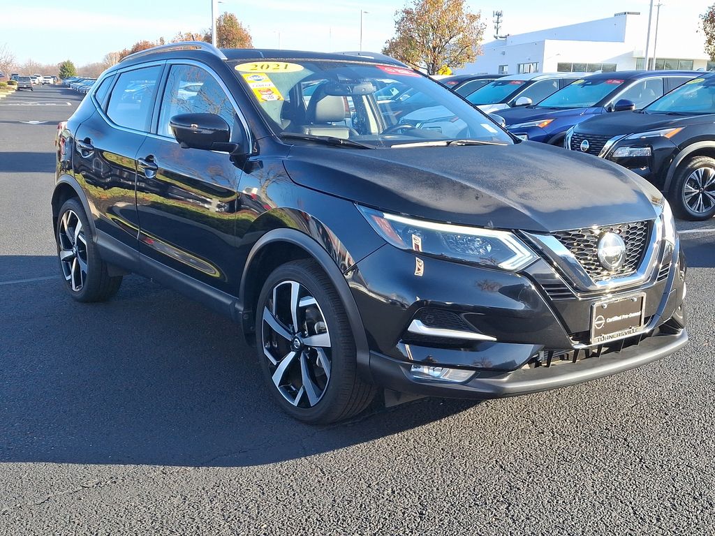 2021 Nissan Rogue Sport SL 3