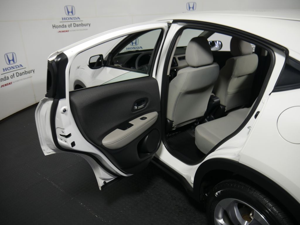 2022 Honda HR-V LX 9