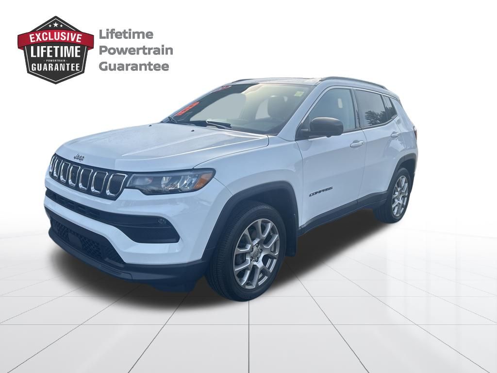 2022 Jeep Compass Latitude Lux - 0