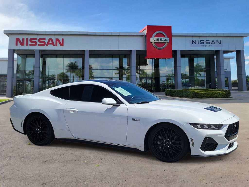 2024 Oxford White Ford Mustang GT RWD Coupe