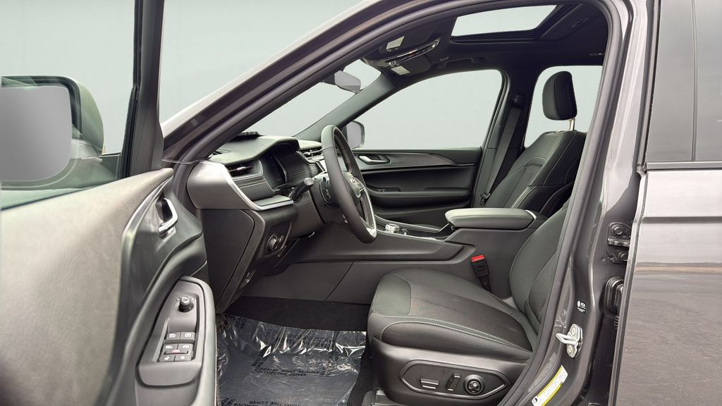 2026 Jeep Grand Cherokee