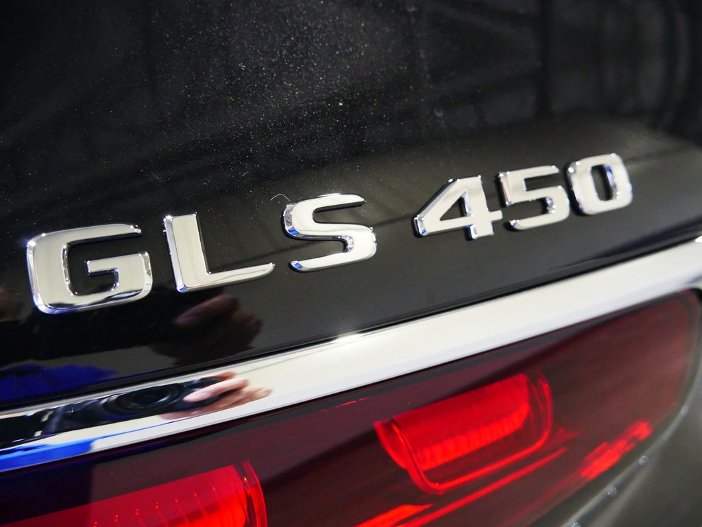 Thumbnail: 2026 Mercedes-Benz GLS - 9