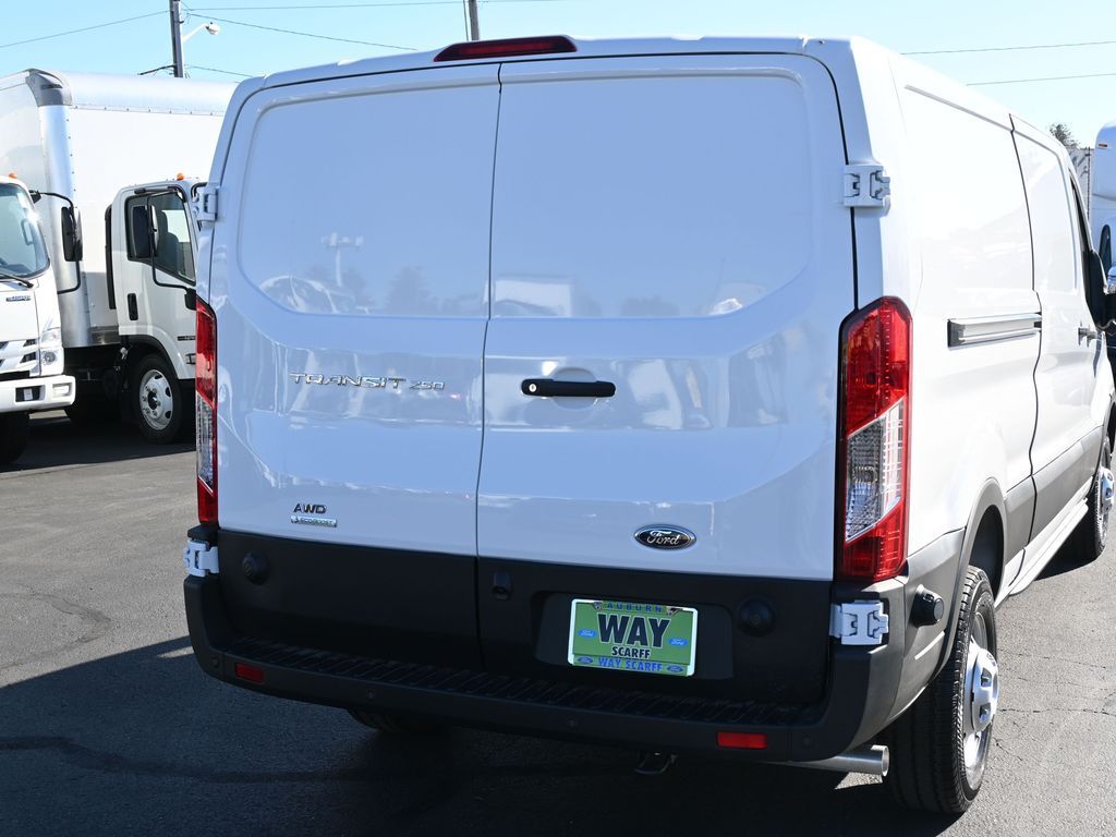 2024 Ford Transit 250