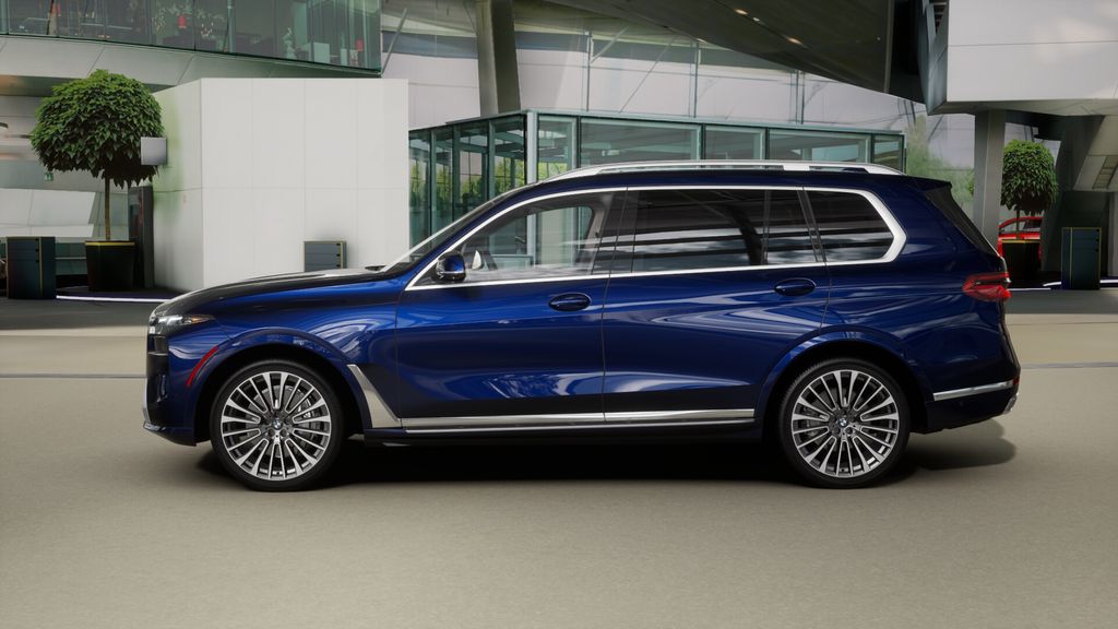Thumbnail: 2026 BMW X7 - 32