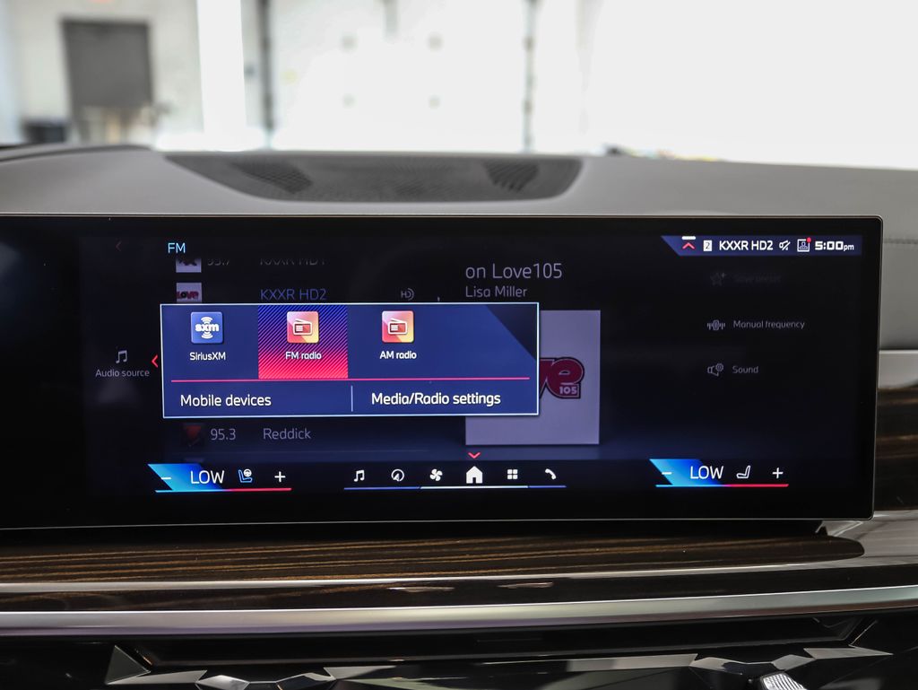 Thumbnail: 2026 BMW X7 - 17