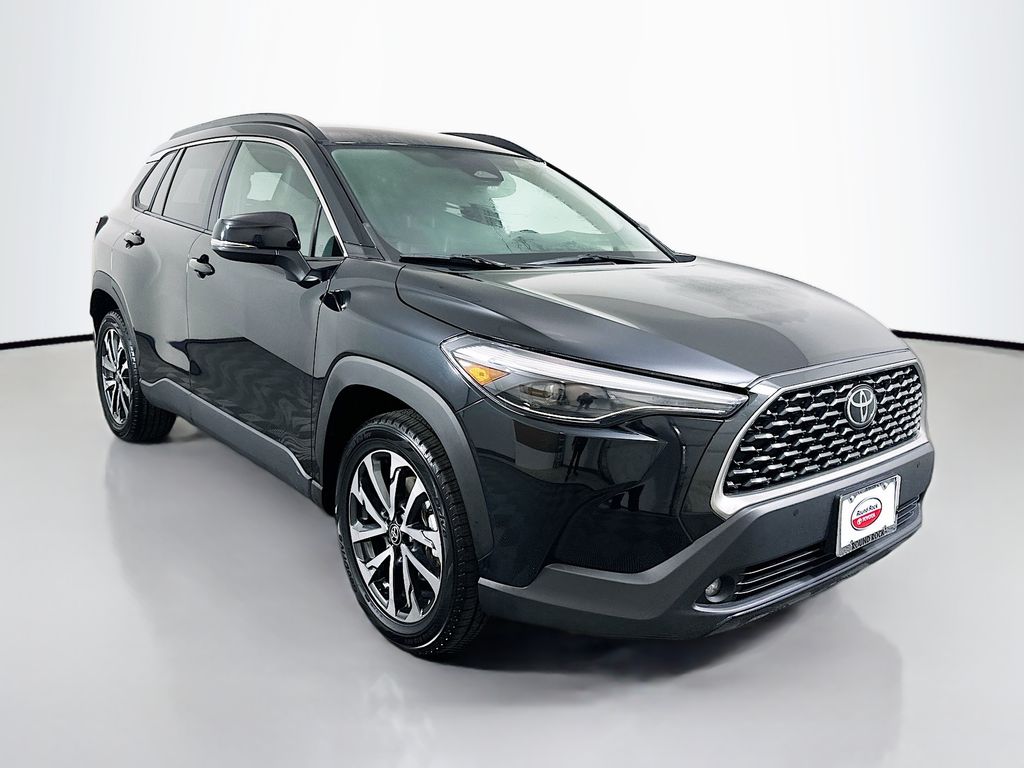 Thumbnail: 2025 Toyota Corolla Cross - 3