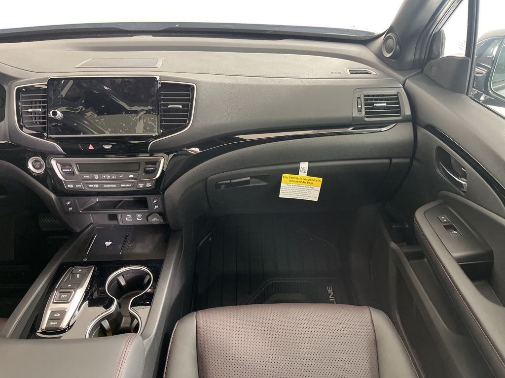 2025 Honda Ridgeline Black Edition 16