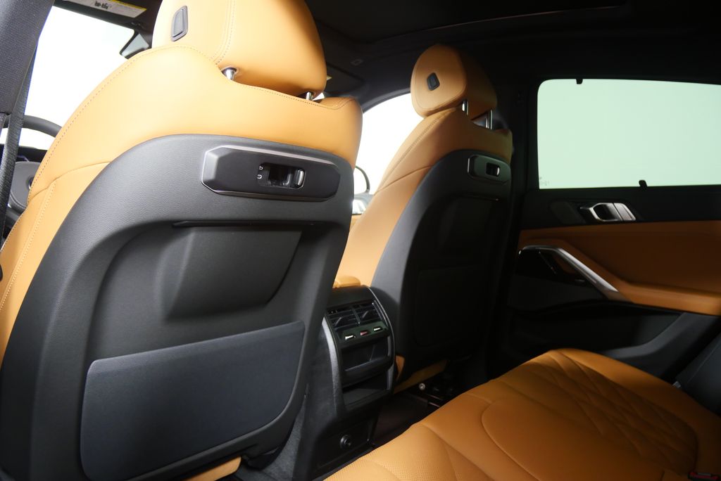 Thumbnail: 2026 BMW X6 - 17