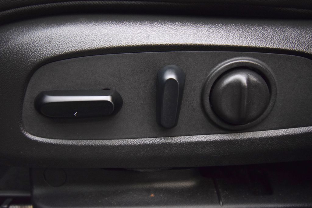 used 2022 Buick Encore GX car, priced at $23,000