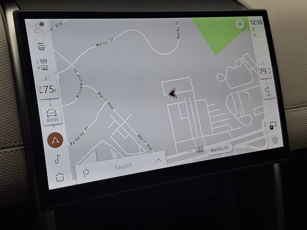 Thumbnail: 2026 Land Rover Discovery Sport - 15