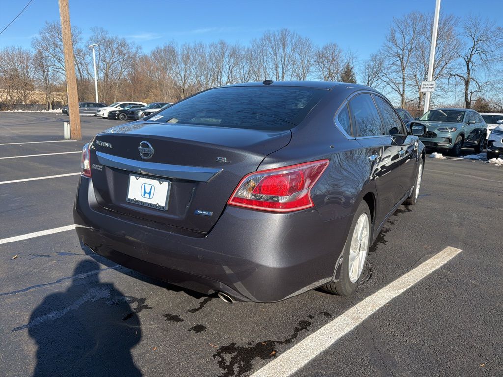 Thumbnail: 2013 Nissan Altima - 5