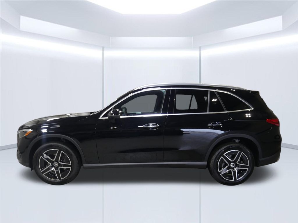 Thumbnail: 2026 Mercedes-Benz GLC - 2