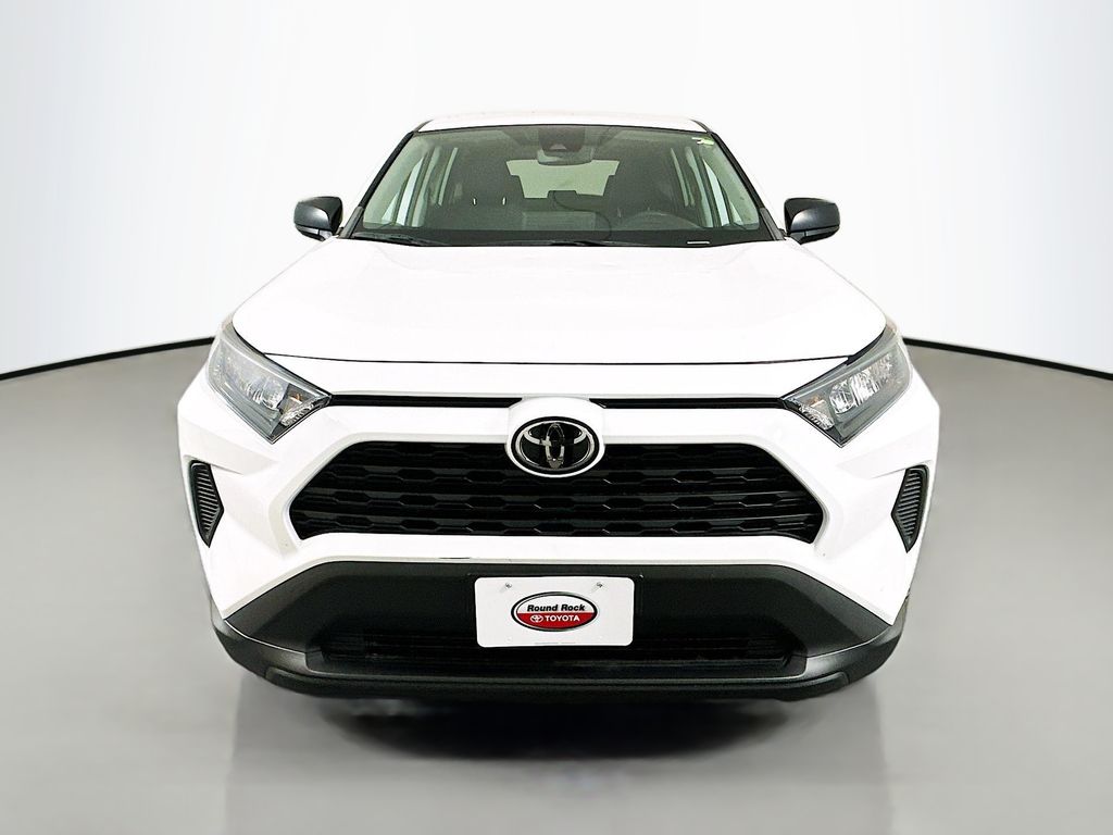 2022 Toyota RAV4 LE 2