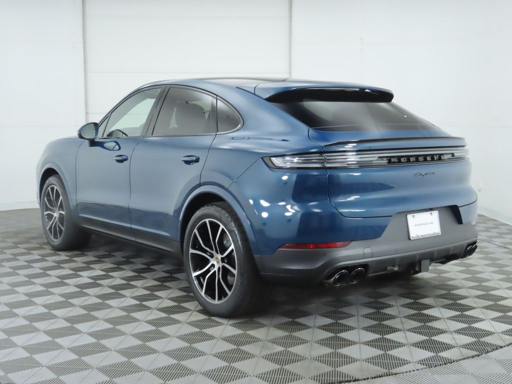 Thumbnail: 2025 Porsche  - 3