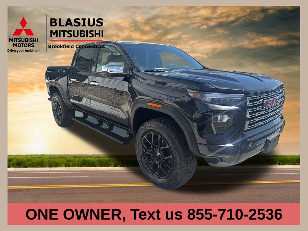 Onyx Black 2024 GMC Canyon Denali Crew Cab 4WD Pickup Truck Four-Wheel Drive 8-Speed Automatic