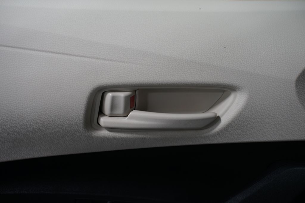 Thumbnail: 2022 Toyota Corolla - 27