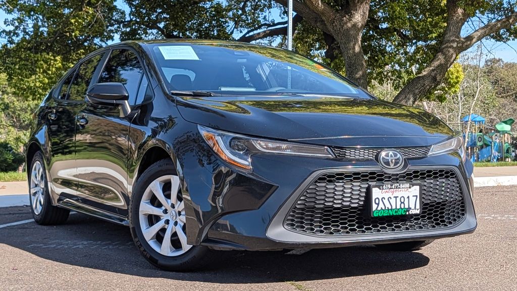 Used 2021 Toyota Corolla LE 4D Sedan