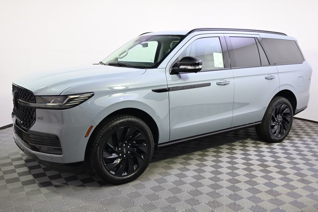 New 2026 Gray Lincoln Reserve image 2