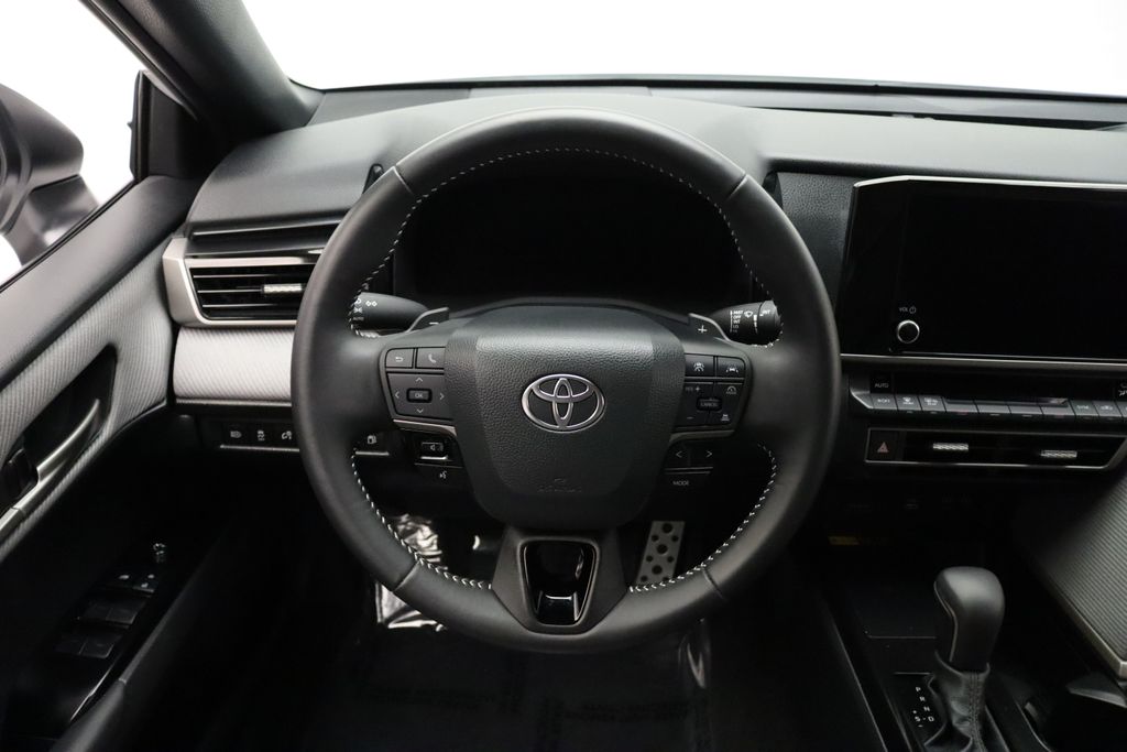 Thumbnail: 2025 Toyota Camry - 23