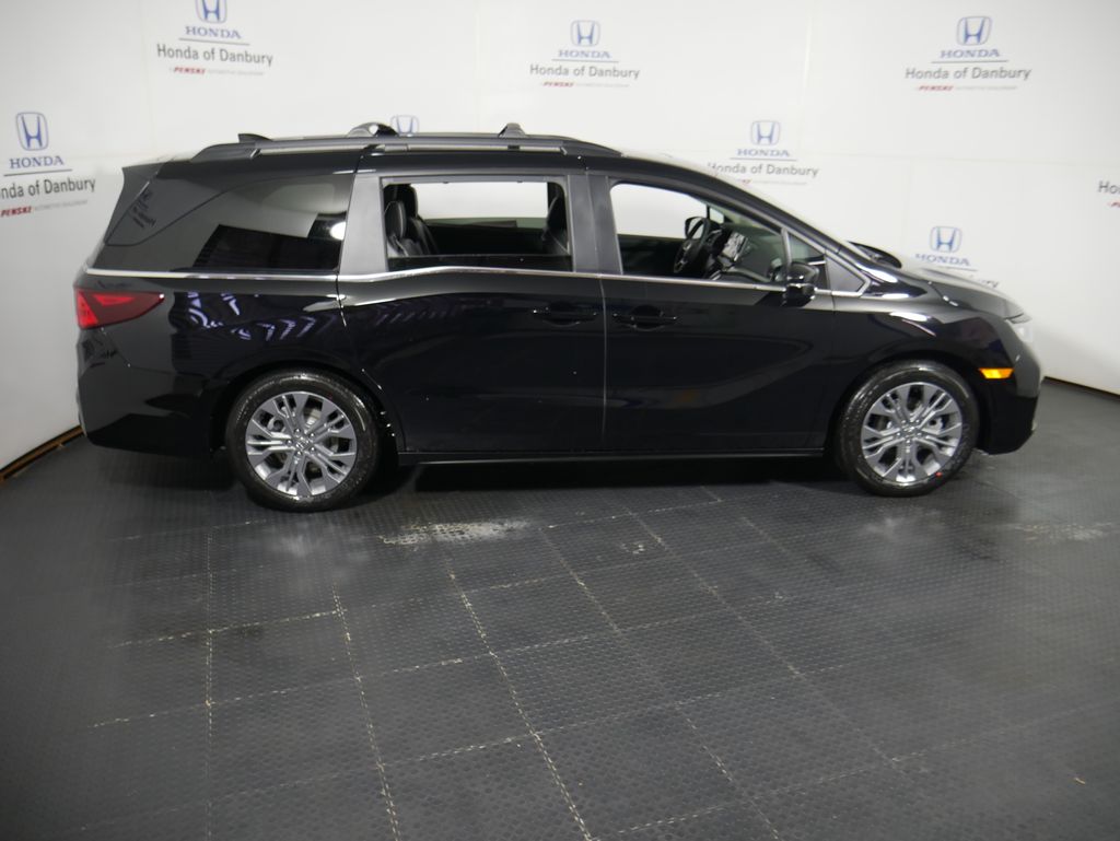 Thumbnail: 2026 Honda Odyssey - 3