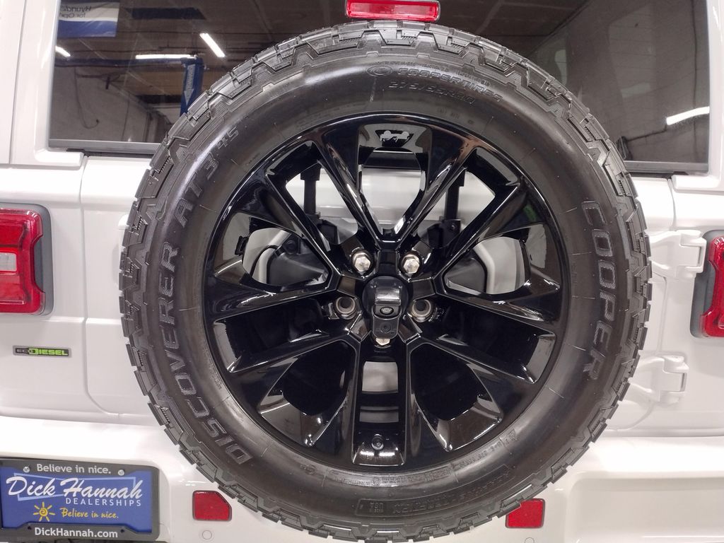 2020 Jeep Wrangler Unlimited Sahara High Altitude