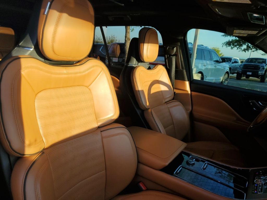 Used Car 2020 Lincoln Aviator  Black Label For Sale Under $35,000 In Austin, Texas